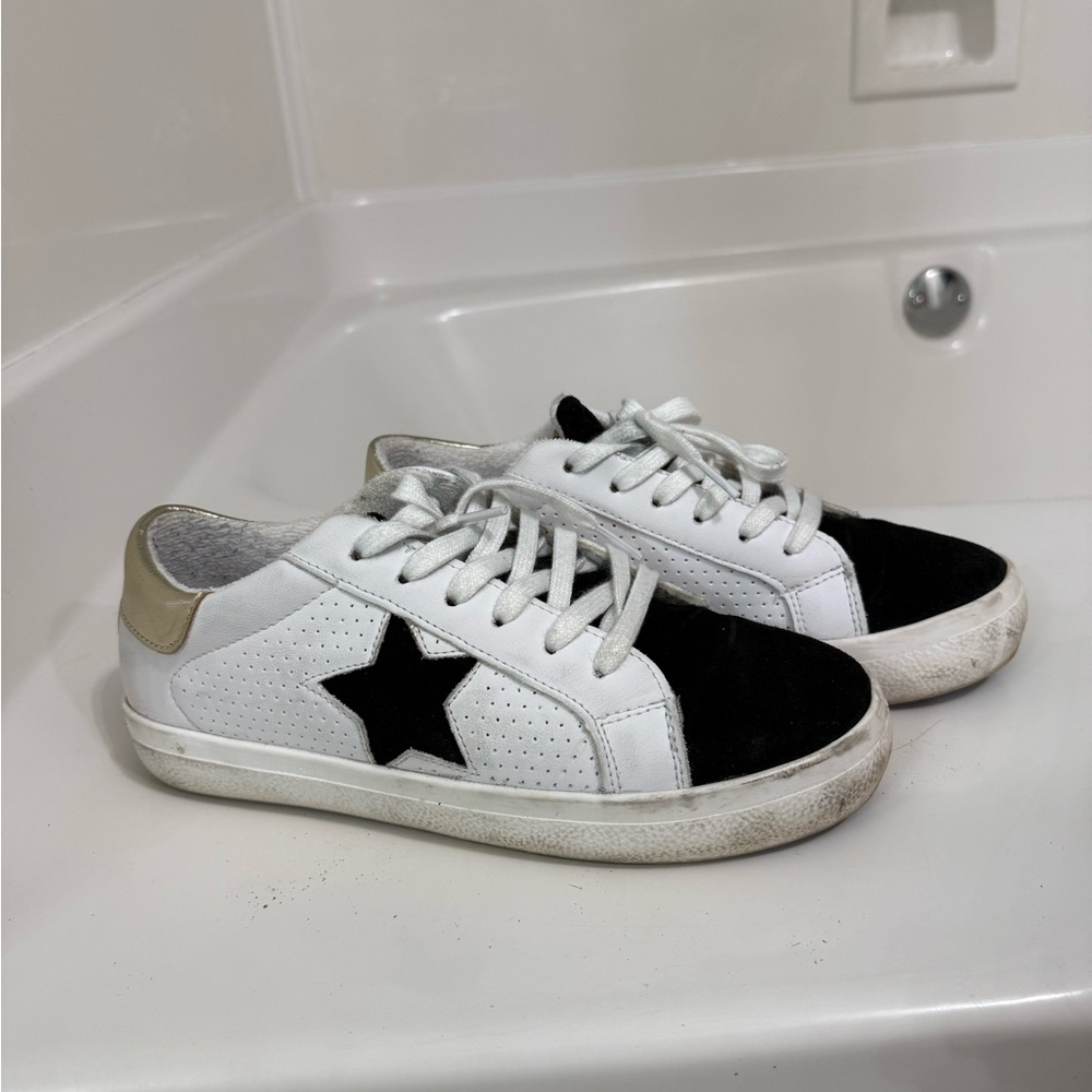 Steve Madden White and Black Star Sneakers